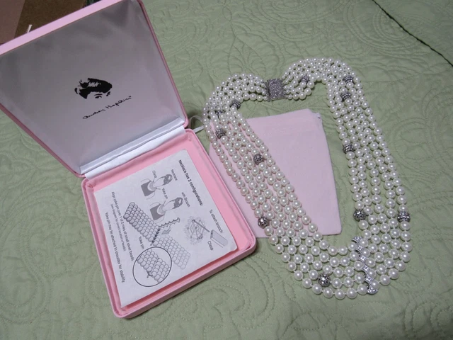 Vintage: AUDREY HEPBURN 5 strand faux pearl necklace