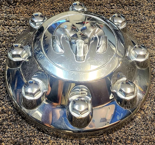 (1) OEM 2014-2018 Ram 2500 CHROME 8-Lug Wheel Hubcap Center Cap #0A 04726279AA