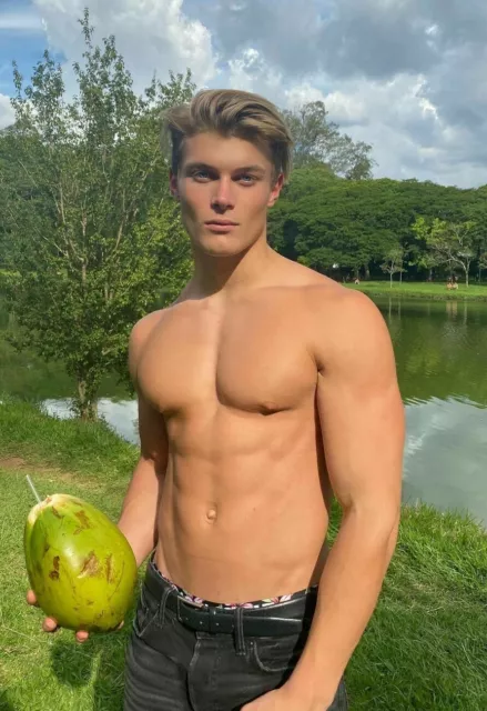 Shirtless Male Muscular Beefcake Hot Man Jock Hunk Melon Photo 4x6 B390