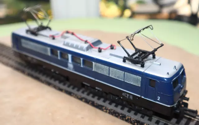 Une  Locomotive    Électrique    Lima   Ho