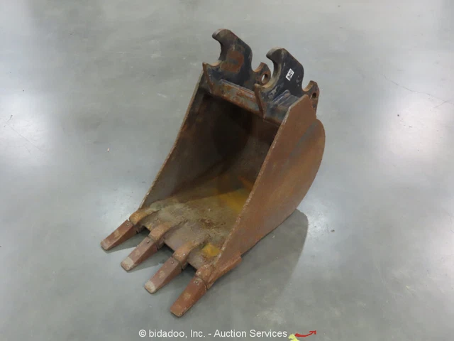Kubota K7918 18" Clean Out Smooth Bucket Attachment For Mini Excavator bidadoo