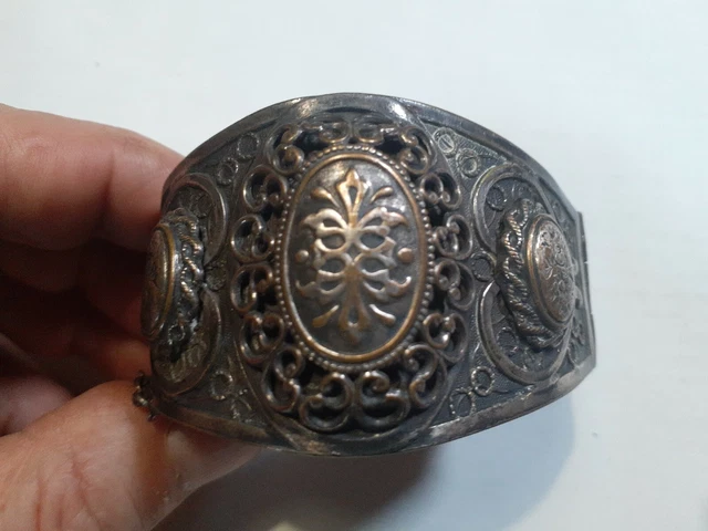 Bracelet Ancien En Métal Argenté - Belle Qualité - Occasion
