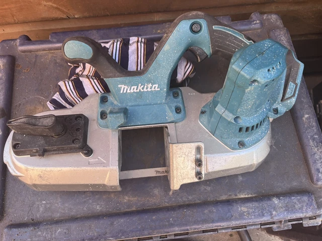 Makita DPB182Z 18 V LXT seghetto compatto a nastro senza fili solo corpo
