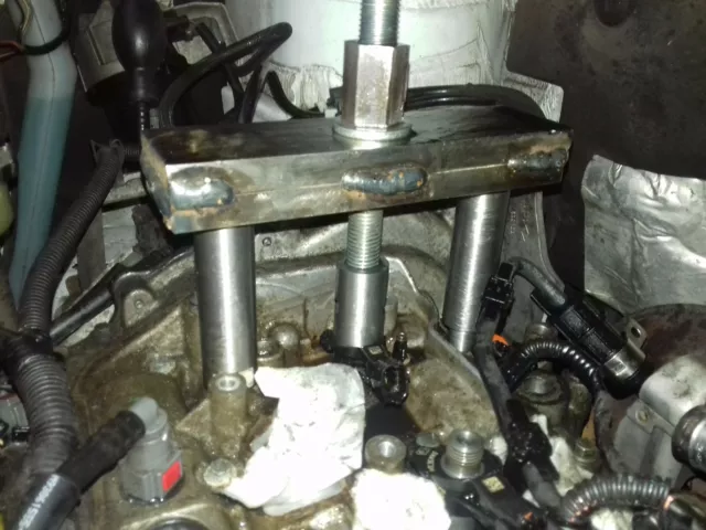 M9R INJECTOR PULLER hire. Vauxhall vivaro Renault traffic nissan