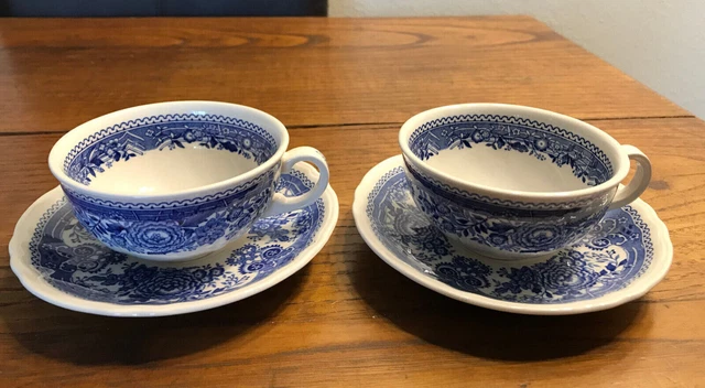 VILLEROY ET BOCH  w germany    BURGENLAND  2 TASSES A THE  ET SOUS TASSES 