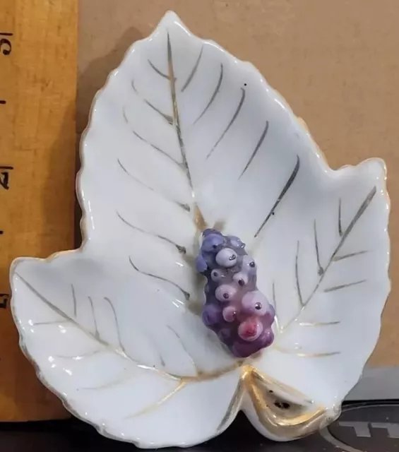 Vintage Ceramic Leaf Shaped Trinket Dish Made In Occupied Japan