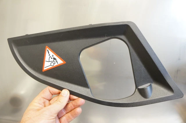11-2016 bmw f10 535i 528i 550i front passenger right headlight trim guard access