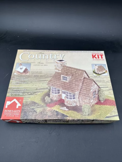 DOMUS KITS 40032 1:50 Scale Country 4 House Model Sealed New