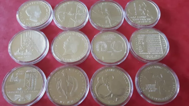 10 Euro Münzen Silber 12 Münzen in Hartplastik Hülle