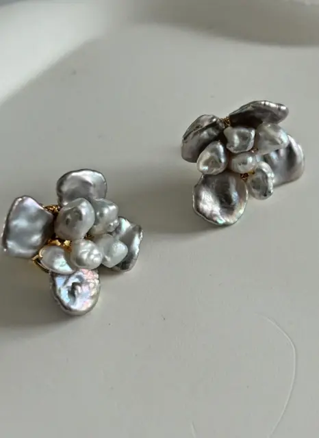 Handmade Flower Model Freshwater Baroque Pearl Earrings with Copper Gilding