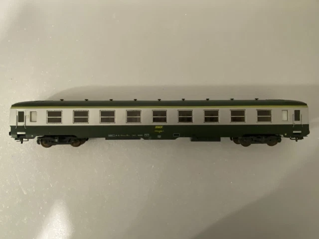 Voiture Voyageurs Lima 2e Classe DEV AO Vert - Échelle HO, Neuve, Réf 309149