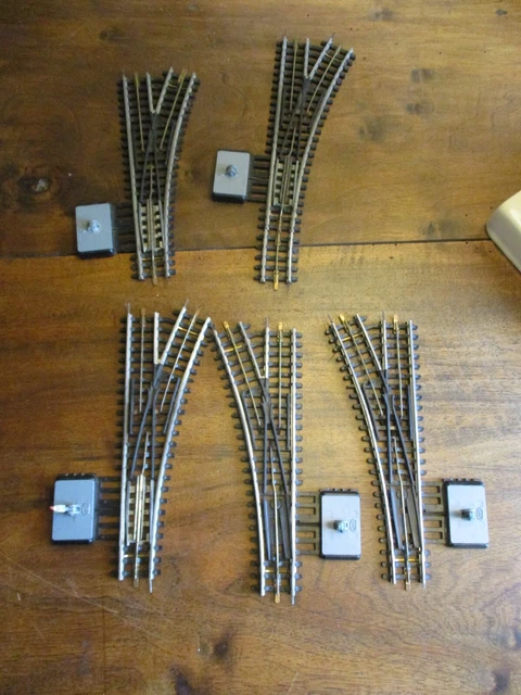 LOT DE 4 anciens aiguillages Électrique Jouef + 2 dételeurs Ho EUR 15