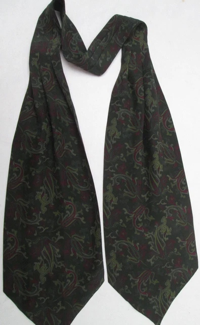 Echarpe en 100% soie Halston (Neuf (Voir description)) à Vétroz pour