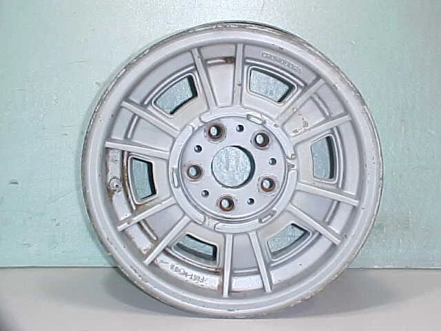 Ferrari 308 GT4 Dino Cromodora Wheel_Rim_14 X 6.5_104920_700730_1971_GENUINE