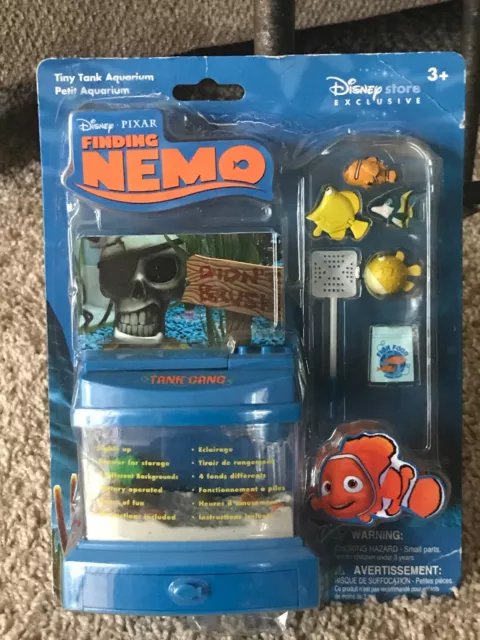 NEW DISNEY FINDING Nemo Dory Tiny Tank Aquarium Fish Tank Toy MUST