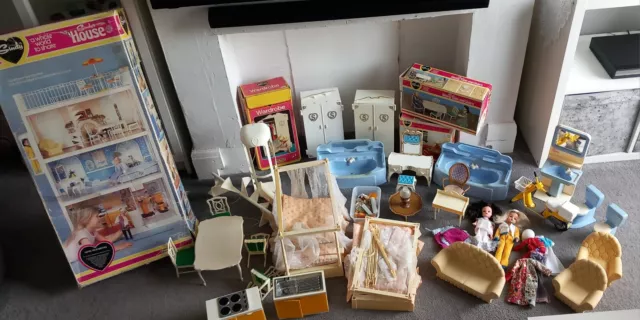 Sindy House 1981 With Lift And Lots Of Extras/Freepost Included