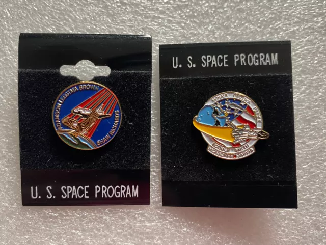 NASA U.S. Space Program Enamel Lapel Hat Pin Spaceship Shuttle Lot of 2 2