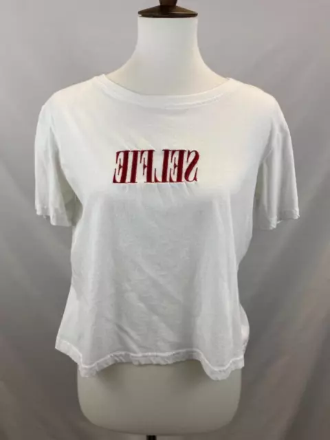 MINKPINK Women's White Red Graphic SELFIE Cropped Short Sleeve T Shirt Sz M