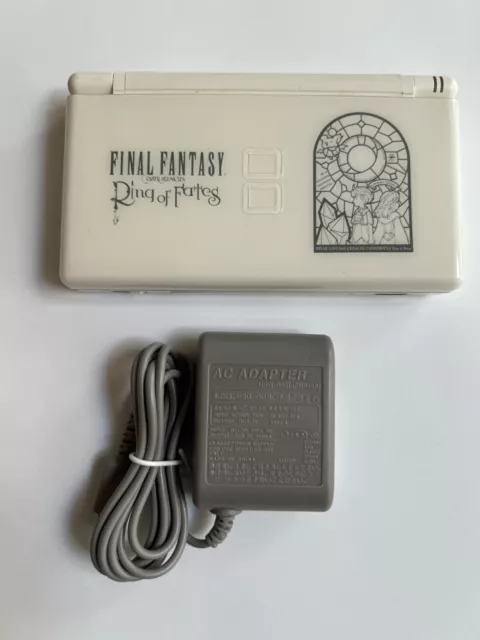 Nintendo DS Lite Final Fantasy Crystal Chronicles "Ring of Fates" + Charger