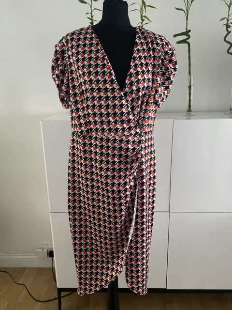 BNWT  River Island Size 16 Star Print Wrap Dress-RRP £46
