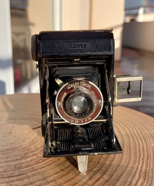 Appareil photo vintage Zeiss Ikon Ikonta - entièrement fonctionnel - vers les années 1950 - France