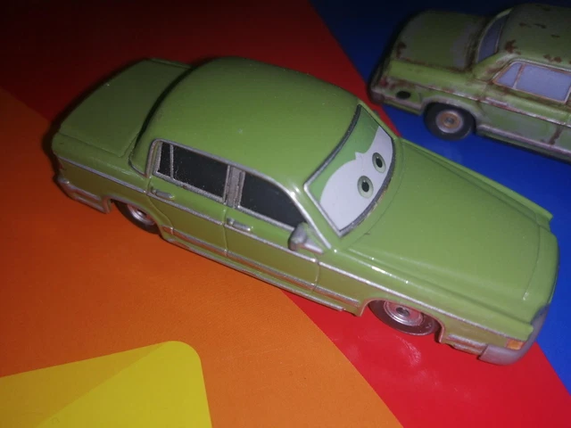 1 lot de  voitures cars disney pixar metal  d occasion rare mattel 2