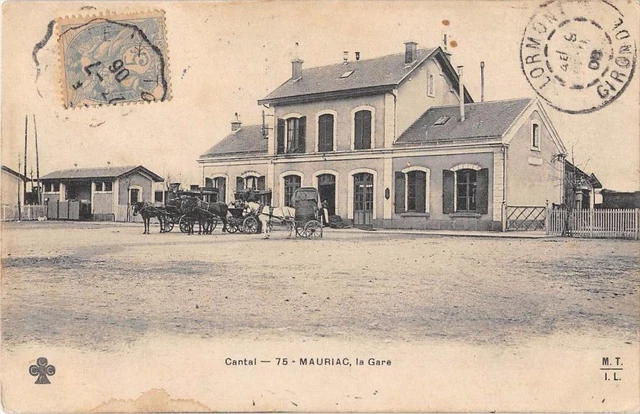 Carte Postale Ancienne DRUGEAC (15) - Entrée Du Bourg - Début 1900 - Noir Et Blanc