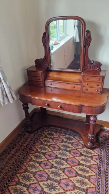 Antique Victoian Mahogany Dressing Table