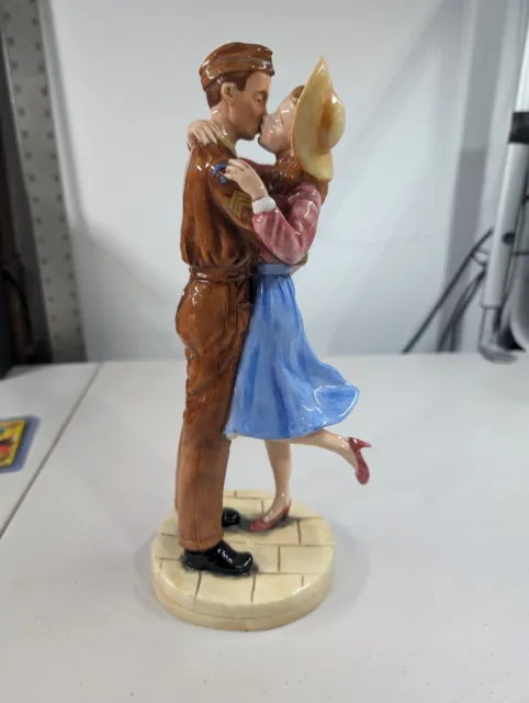 Hero Returns HN4943 Royal Doulton Figurine Limited Edition #24