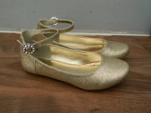 Girls gold sales shoes size 2