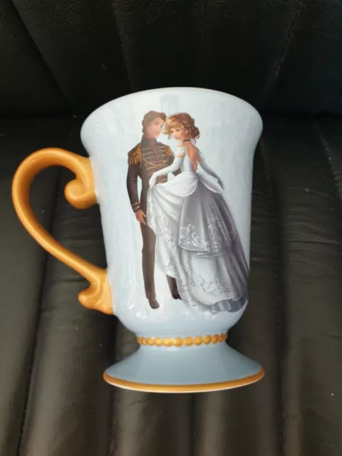 Tasse Princesses Disney Stor mug Aurore Cendrillon Blanche Neige dentelle -  Vaisselle/Mugs et tasses - La Boutique Disney
