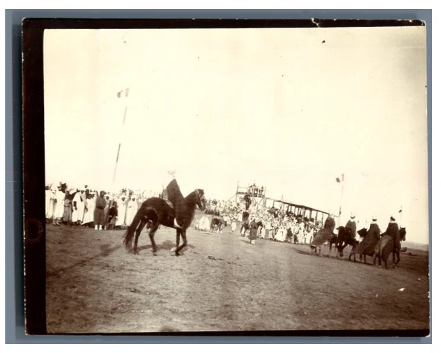 Tirage Photographique Vintage Sur Papier Citrate - Scène 'Fête Arabe' En Algérie, Circa 1900 (8x11 Cm)