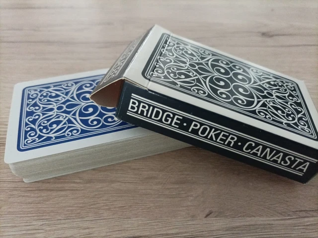 Jeu De Cartes A Jouer Glacées, Bridge, Poker, Canasta avec 3 Jokers.