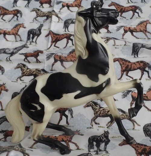 Hartland Vintage Rearing Pinto Paint Indian Pony Mustang Horse Black White