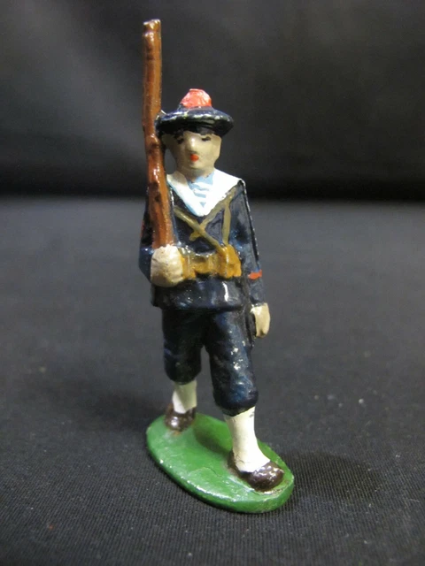 Quiralu - Marin au Défilé Fusil à l'Epaule #12 - Figurine Aluminium
