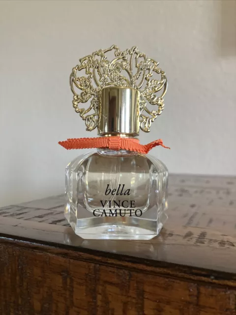 Vince Camuto Bella by Vince Camuto Eau De Parfum Spray 1 oz/ 30 ml for  Women