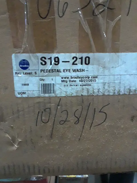 BRADLEY S19-210 piedistallo montato stazione lavaggio occhi acciaio inox ste - nuovo in cartone