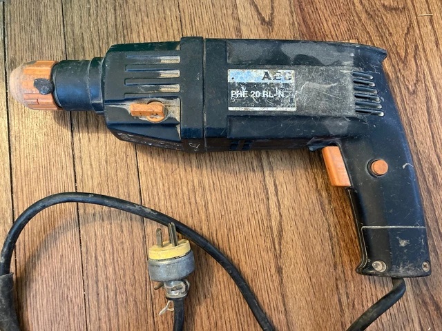 AEG Atlas Rotary Hammer Drill RHE 20 RL-N Corded Electric With Chuck Key
