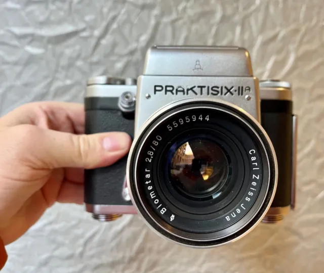Nice Praktisix 6x6 II A Camera With Carl Zeiss Jena Biomer 2,8/80mm Obj Lens