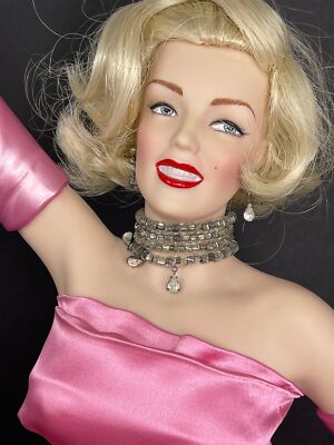 Marilyn Monroe  Franklin Heirloom Porcelain Doll  