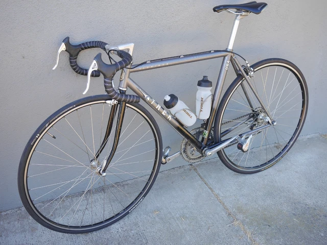 trek 1000 road bike specs