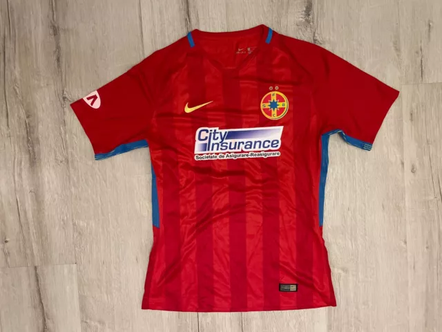 Novas camisas do Steaua Bucareste 2018-2019 Nike