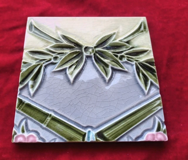 1 Piece Old Art Deco Flower Design Embossed Majolica Ceramic Tiles England 0386 2