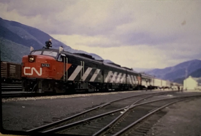 Vtg 35mm Slide CN Railroad Train Engine Man on Top of Engine Duplicate