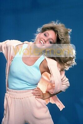 Young HEATHER LOCKLEAR Gets All Puffy ** Fine Art Archival Photo (8.5x11) UNSEEN