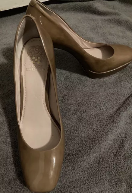 Vince Camuto VC-Pran Patent Leather High Heel Pump Smoky Taupe Size 10