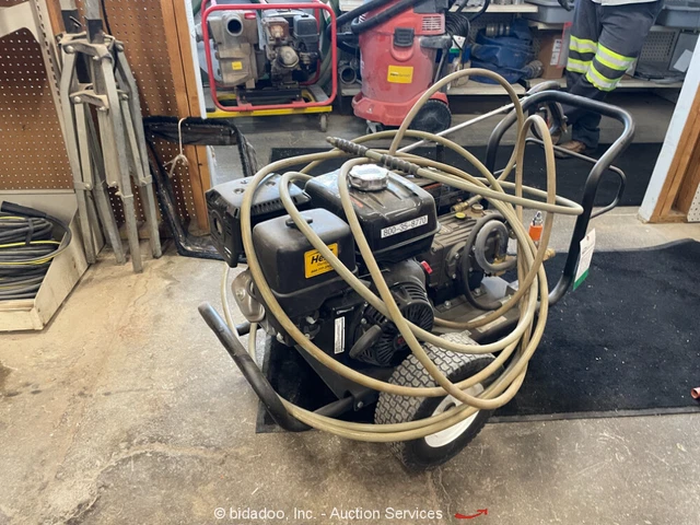 2022 Mi-T-M CW-2505-4MGH Portable 2,500 PSI Pressure Washer Honda bidadoo