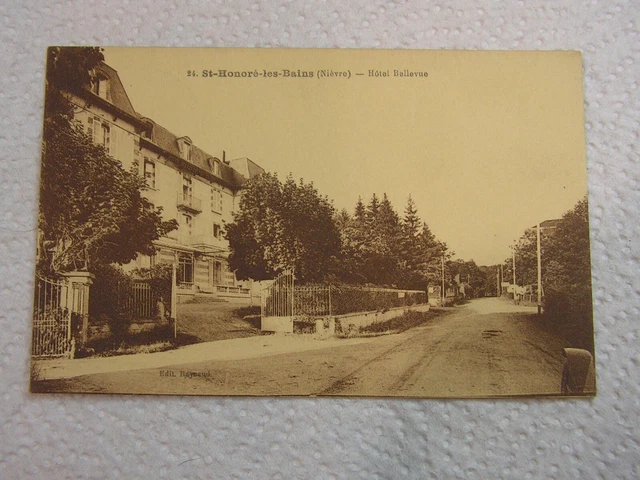 CPA - SAINT HONORE LES BAINS - Hotel Bellevue