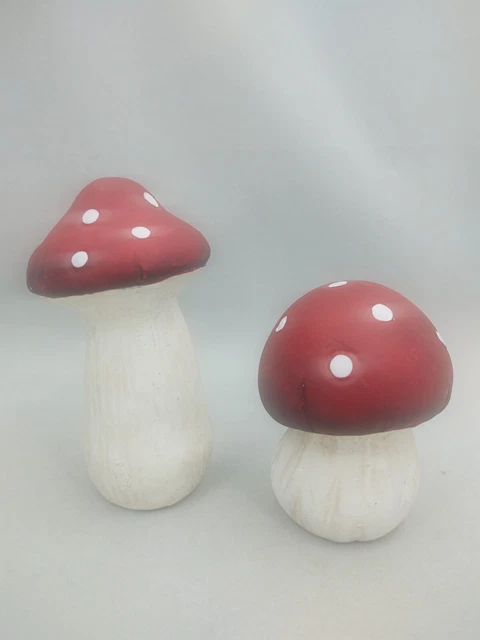 Whimsical Red white Top Ceramic Mushroom Garden Decor Pottery3-4.5" Mushroom VTG