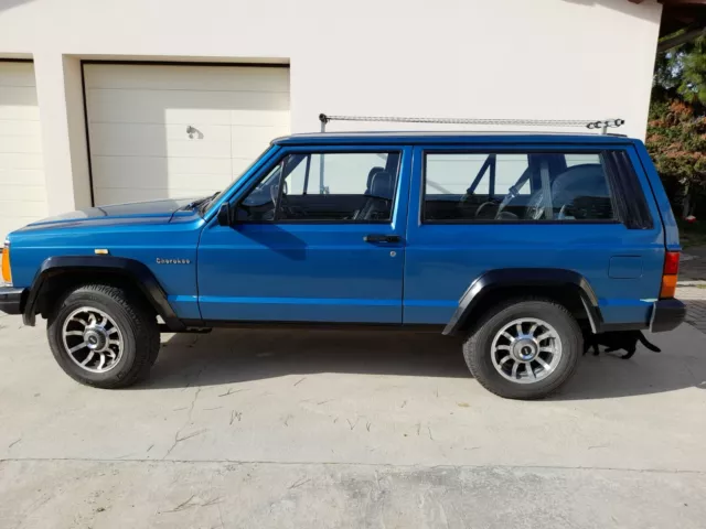 auto Jeep cherokee auto Jeep cherokee